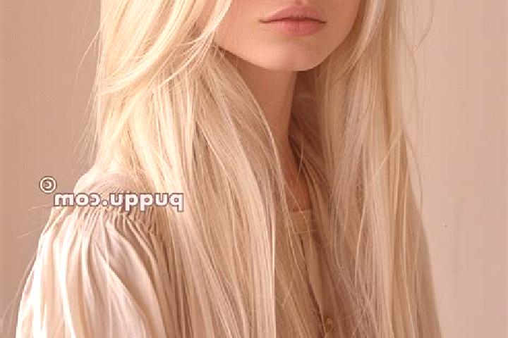Penelope, 27, a platinum blonde blue-eyed latina companion based in Luputa. Offering BDSM, Fetish, OWO. Available for incall and outcall, day and evening dates.