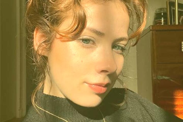 Penelope, 27, a red blue-eyed latina companion based in Villequier-Aumont. Offering BDSM, Fetish, Dinner Date. Available for incall and outcall, overnight bo...
