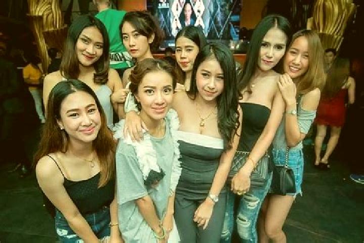 Penelope, 27 — Escort in Ban Chalong, Thailand