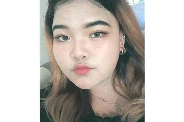 Penelope, 27 — Escort in Candipuro, Indonesia