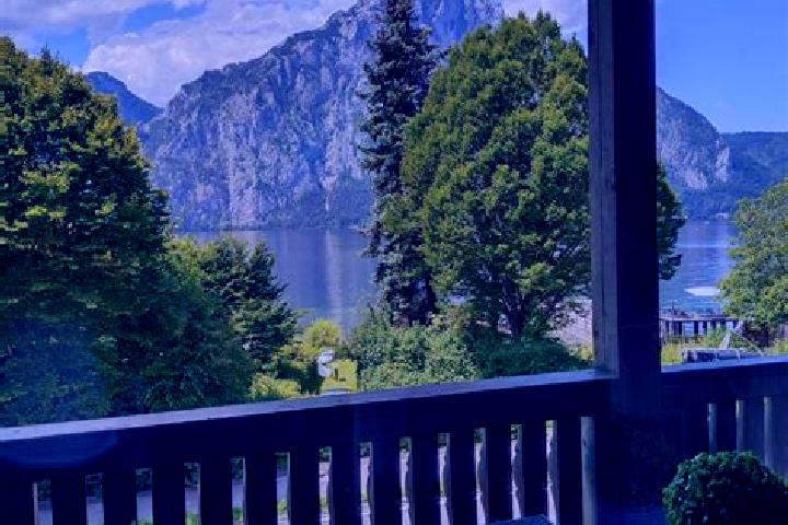 Penelope, 27 — Escort in Nachdemsee, Austria