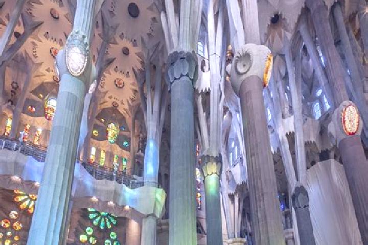 Penelope, 27 — Escort in Sagrada Familia, Brazil