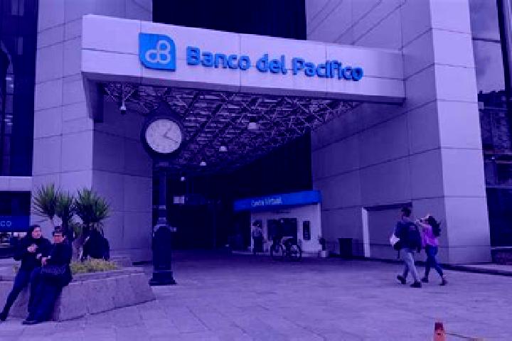 Penelope, 27 — Escort in San Vicente de Pusir, Ecuador