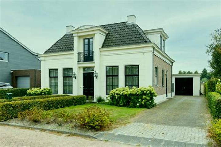 Penelope, 27 — Escort in Zwaagdijk-West, Netherlands