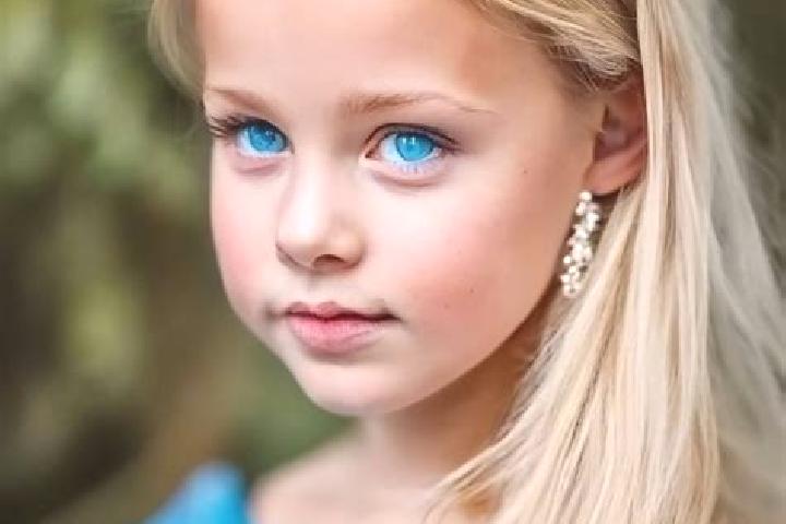 Penelope, 28, a blonde blue-eyed caribbean companion based in Chunhe. Offering Massage, Girlfriend Experience, Striptease. Available for incall and outcall, ...