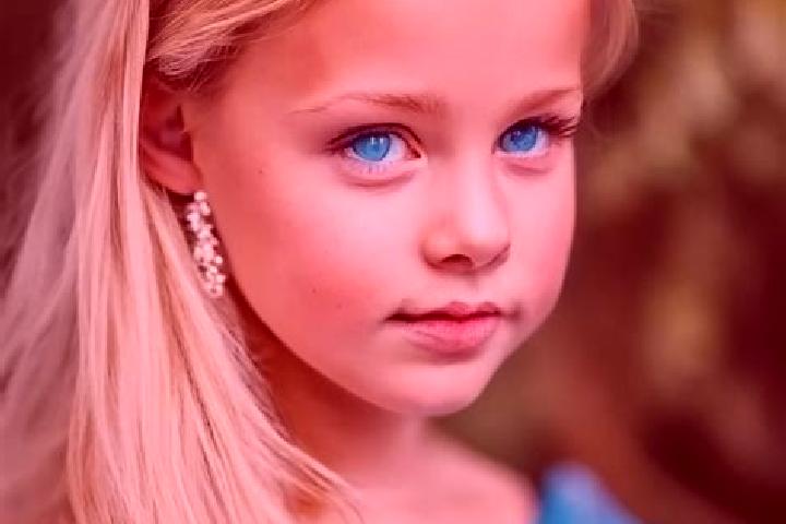 Penelope, 28, a blonde blue-eyed caucasian companion based in Eisen. Offering A-Level, Duos, Party Girl, Striptease. Available for incall and outcall, overni...