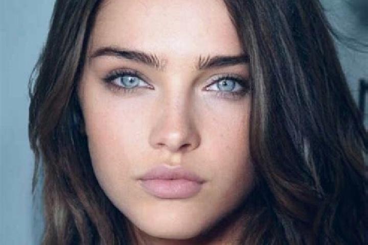 Penelope, 28, a brunette green-eyed caribbean companion based in Kysyl-Syr. Offering Massage, CIM, Overnight, Striptease, Tantra. Available for incall and ou...