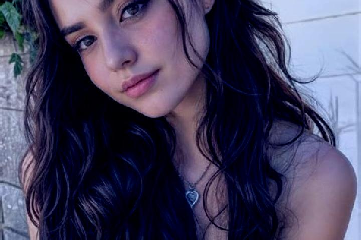 Penelope, 28, a brunette hazel-eyed caucasian companion based in Rtishchevo. Offering Dinner Date, 69, Massage, Couples. Available for incall and outcall, da...