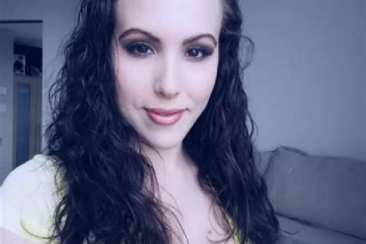 Penelope, 28, a chestnut grey-eyed latina companion based in Cancello ed Arnone. Offering Striptease, Dinner Date, Overnight. Available for incall and outcal...