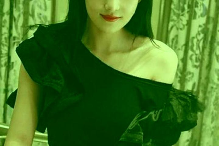 Penelope, 28, a red dark-eyed caucasian companion based in Niederrossbach. Offering Deep French Kissing, Dinner Date, Erotic Massage, Fetish, Party Girl. Ava...