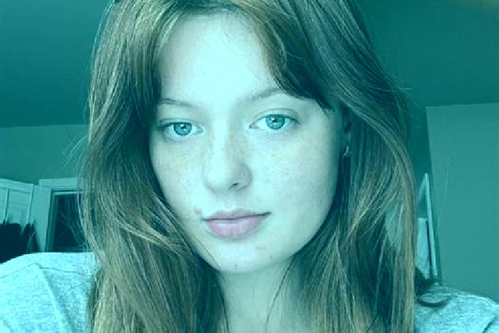 Penelope, 28, a red grey-eyed caucasian companion based in Sunflower. Offering 69, GFE, Dinner Date, Duos. Available for incall and outcall, overnight bookin...