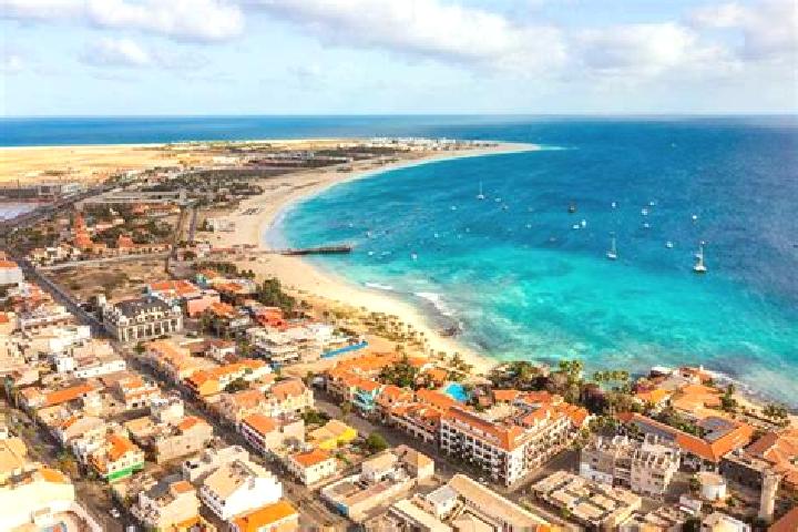 Penelope, 28 — Escort in Santa Maria, Cape Verde