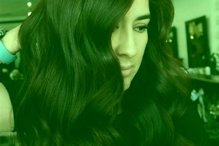 Penelope, 29, a auburn dark-eyed european companion based in Ozerki. Offering Erotic Massage, Overnight. Available for incall and outcall, day and evening da...