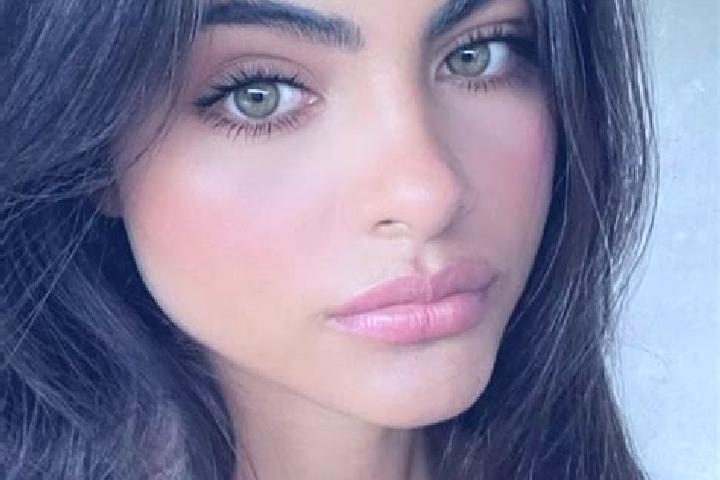 Penelope, 29, a black hazel-eyed latina companion based in Welberg. Offering Prostate Massage, Erotic Massage, Overnight. Available for incall and outcall, d...