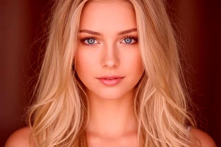 Penelope, 29, a blonde grey-eyed mixed companion based in Cantinella. Offering Domination, Couples, Tantra. Available for incall and outcall, day and evening...