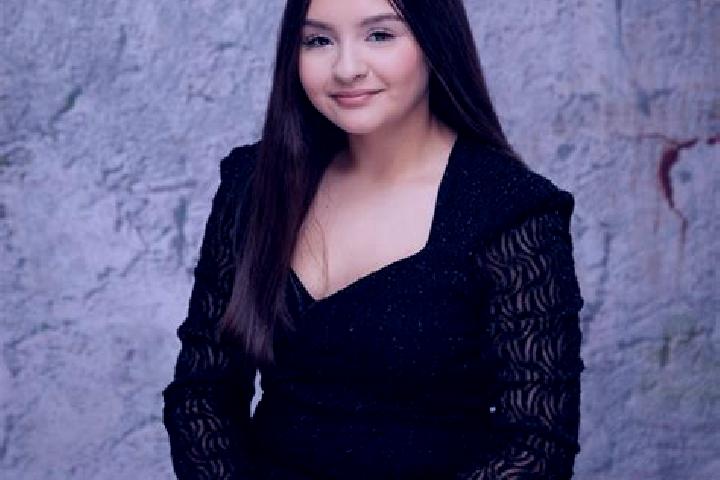 Penelope, 29 — Escort in Barron, United States