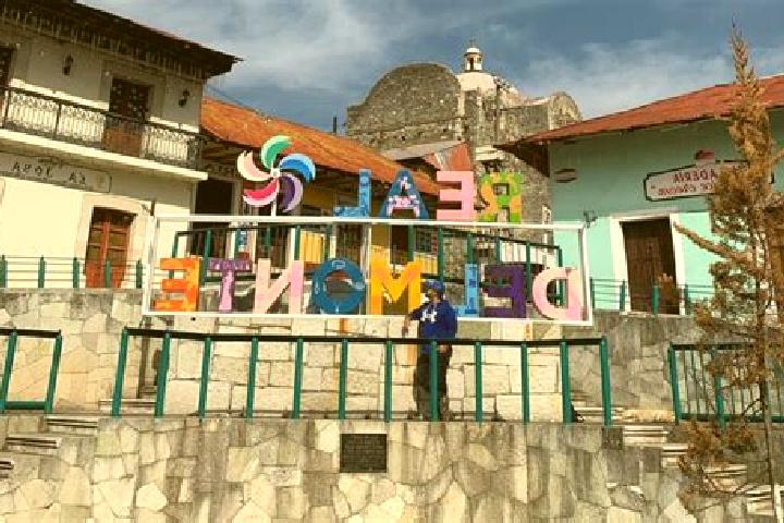 Penelope, 29 — Escort in Santa Maria del Monte, Mexico