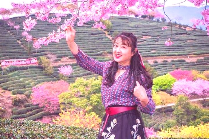 Penelope, 29 — Escort in Yongfu, China