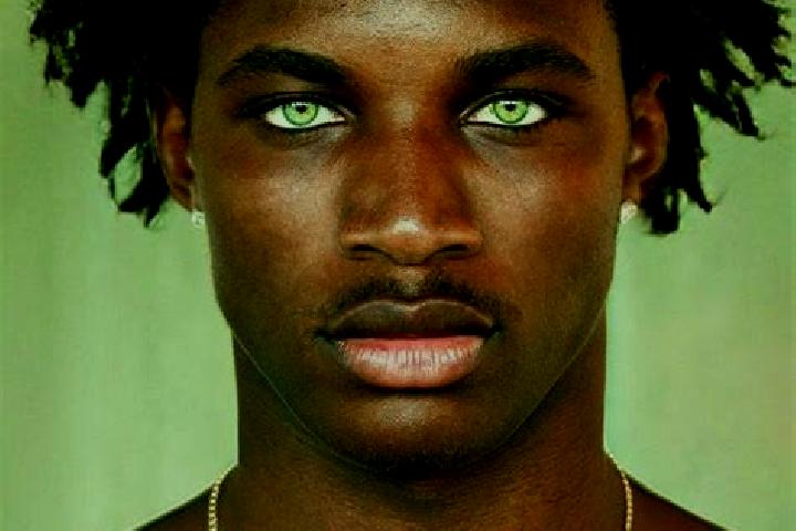 Penelope, 30, a black green-eyed mixed companion based in Yitic. Offering Roleplay, 69, Massage. Available for incall and outcall, day and evening dates.