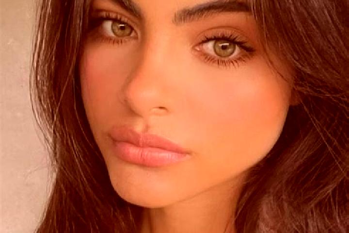 Penelope, 30, a black grey-eyed indian companion based in Saint-Sixte. Offering Couples, Striptease, Party Girl. Available for incall and outcall, day and ev...