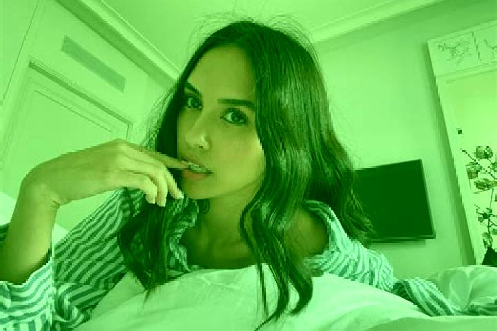 Penelope, 30, a black grey-eyed mixed companion based in University Downs. Offering Overnight, Travel Companion, Girlfriend Experience, Deep French Kissing. ...