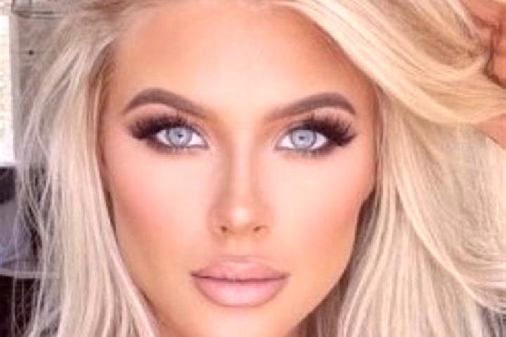 Penelope, 30, a platinum blonde brown-eyed middle eastern companion based in Massala. Offering Fetish, 69, Roleplay, Domination, Duos. Available for incall a...