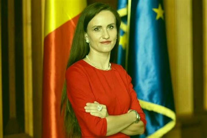 Penelope, 30 — Escort in Comisarovca Noua, Moldova