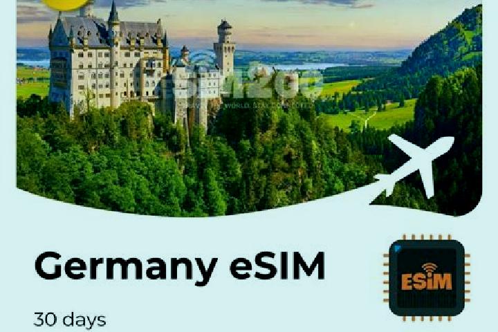 Penelope, 30 — Escort in Esselbach, Germany