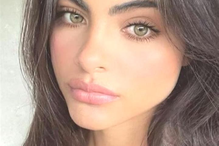 Penelope, 31, a black hazel-eyed middle eastern companion based in Bakoundougou. Offering Girlfriend Experience, Massage, Party Girl. Available for incall an...
