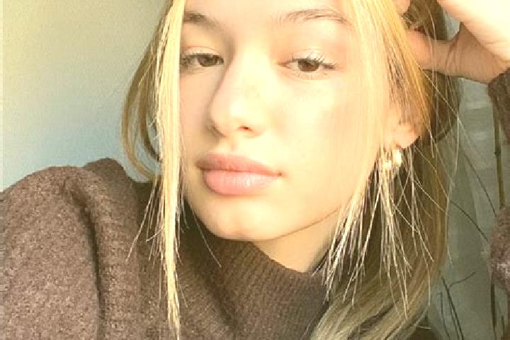 Penelope, 31, a blonde brown-eyed mixed companion based in Tonk. Offering Duos, A-Level, Domination. Available for incall and outcall, overnight bookings ava...