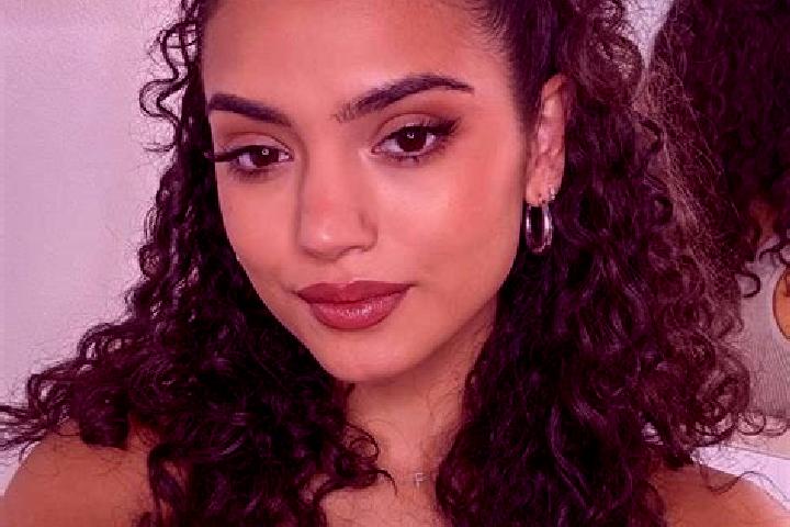 Penelope, 31, a dark blonde brown-eyed mediterranean companion based in Rizos de la Joya (Rizos del Saucillo). Offering GFE, 69, Party Girl, Girlfriend Exper...