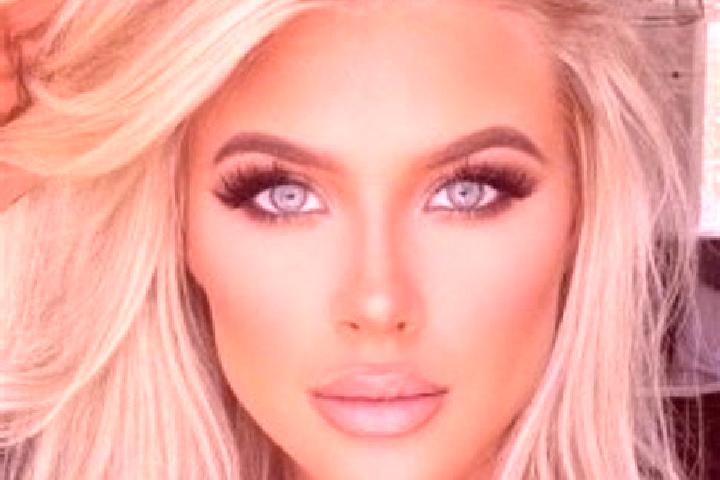 Penelope, 31, a platinum blonde green-eyed latina companion based in Jouques. Offering OWO, Deep French Kissing, A-Level. Available for incall and outcall, o...