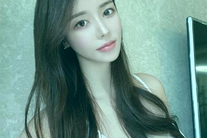 Penelope, 31 — Escort in Mi ersi, China