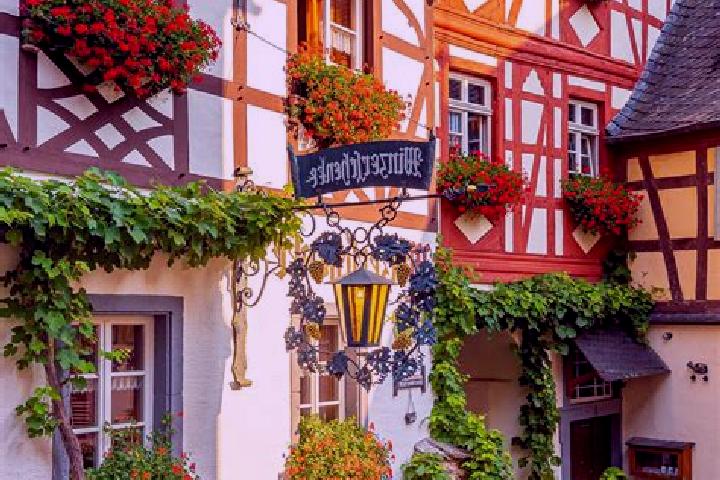Penelope, 31 — Escort in Mittelschontal, Germany