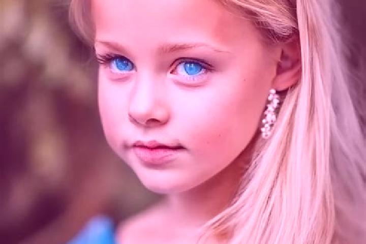 Penelope, 32, a blonde blue-eyed mediterranean companion based in Felsozsolca. Offering GFE, Girlfriend Experience, Erotic Massage, Deep French Kissing, Mass...