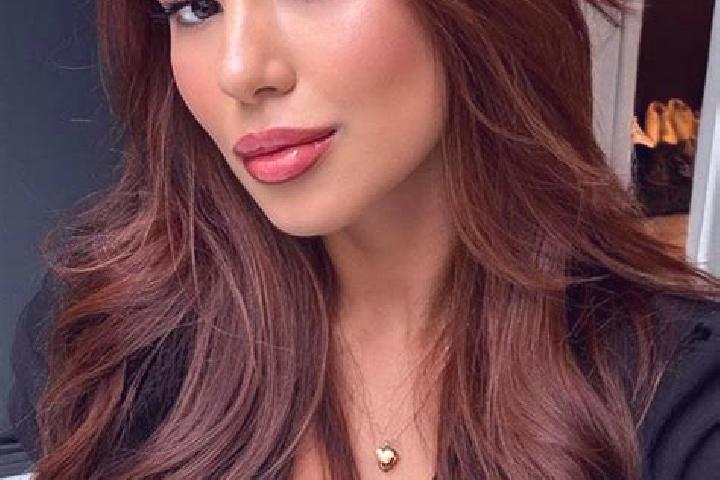 Penelope, 32, a chestnut brown-eyed latina companion based in Albergaria-a-Velha. Offering BDSM, Roleplay, Dinner Date. Available for incall and outcall, day...