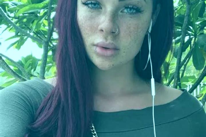 Penelope, 32, a red green-eyed mixed companion based in Royal Palm Beach. Offering Roleplay, 69, Tantra. Available for incall and outcall, day and evening da...