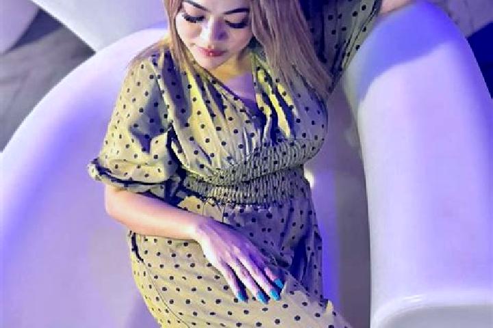 Penelope, 32 — Escort in Alin Jaq, Iran