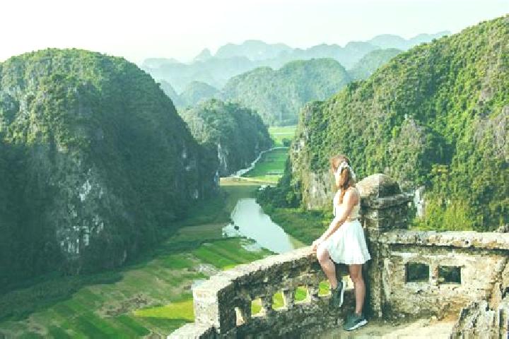 Penelope, 32 — Escort in Ninh Binh, Vietnam