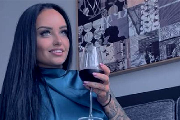 Penelope, 32 — Escort in Rose Lodge, United States