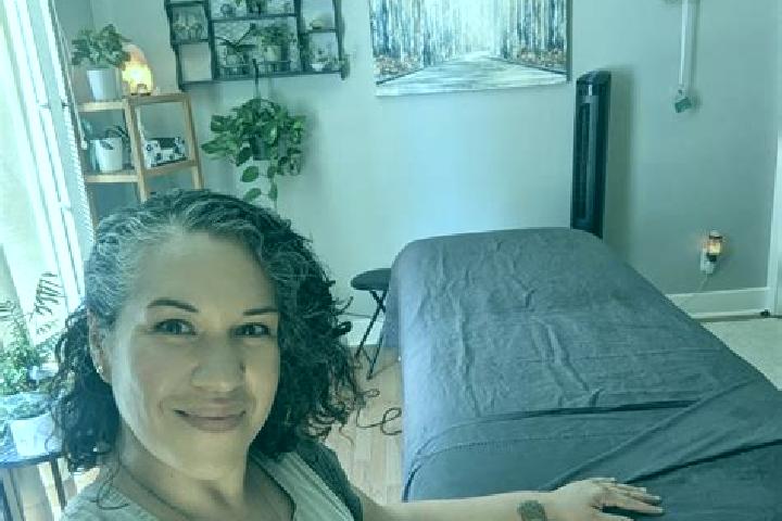 Penelope, 33, a dark blonde dark-eyed mediterranean companion based in Attenhoven. Offering Erotic Massage, Domination, Massage. Available for incall and out...