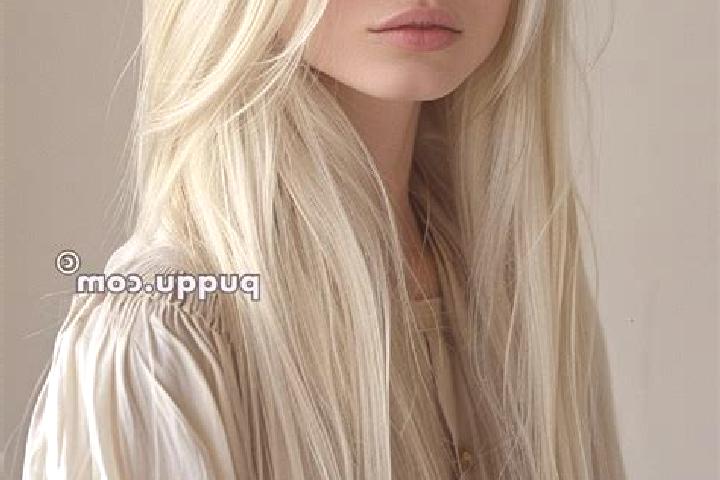 Penelope, 33, a platinum blonde amber-eyed slavic companion based in San Jose de la Mariquina. Offering Striptease, Deep French Kissing, Tantra, Prostate Mas...