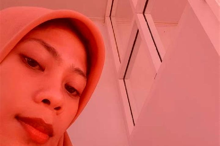 Penelope, 33 — Escort in Batauga, Indonesia