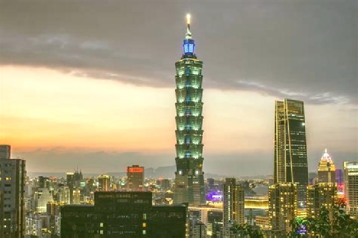 Penelope, 33 — Escort in Ershui, Taiwan