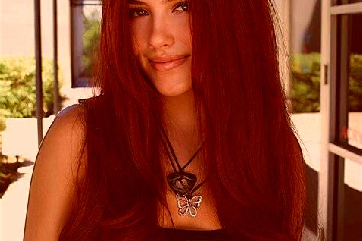 Penelope, 34, a auburn dark-eyed middle eastern companion based in Urnshausen. Offering GFE, Tantra, CIM. Available for incall and outcall, overnight booking...