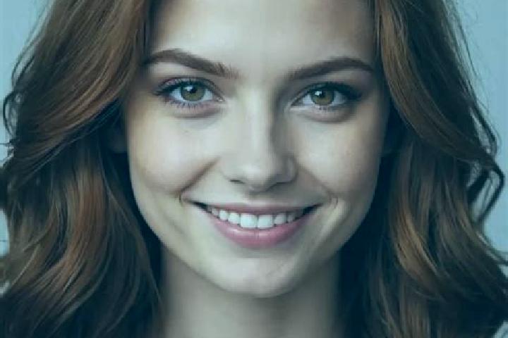 Penelope, 34, a auburn hazel-eyed european companion based in Dakoulitrohoin. Offering CIM, Tantra. Available for incall and outcall, day and evening dates.