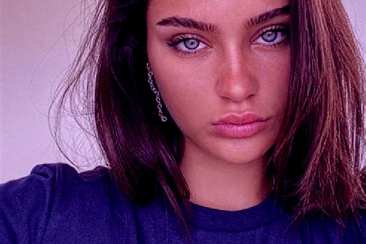 Penelope, 34, a brunette dark-eyed caribbean companion based in Wray. Offering GFE, Tantra, Deep French Kissing, A-Level. Available for incall and outcall, o...