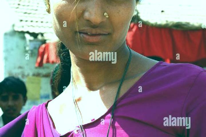 Penelope, 34, a red blue-eyed indian companion based in Mbaiki. Offering BDSM, Girlfriend Experience, Party Girl, Massage. Available for incall and outcall, ...