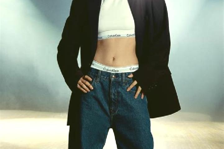 Penelope, 34 — Escort in Kelin, China