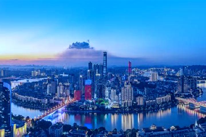 Penelope, 34 — Escort in Luzhou, China